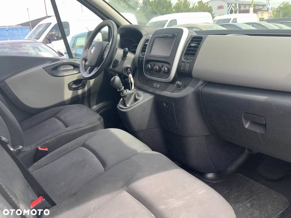 Renault Trafic - 9