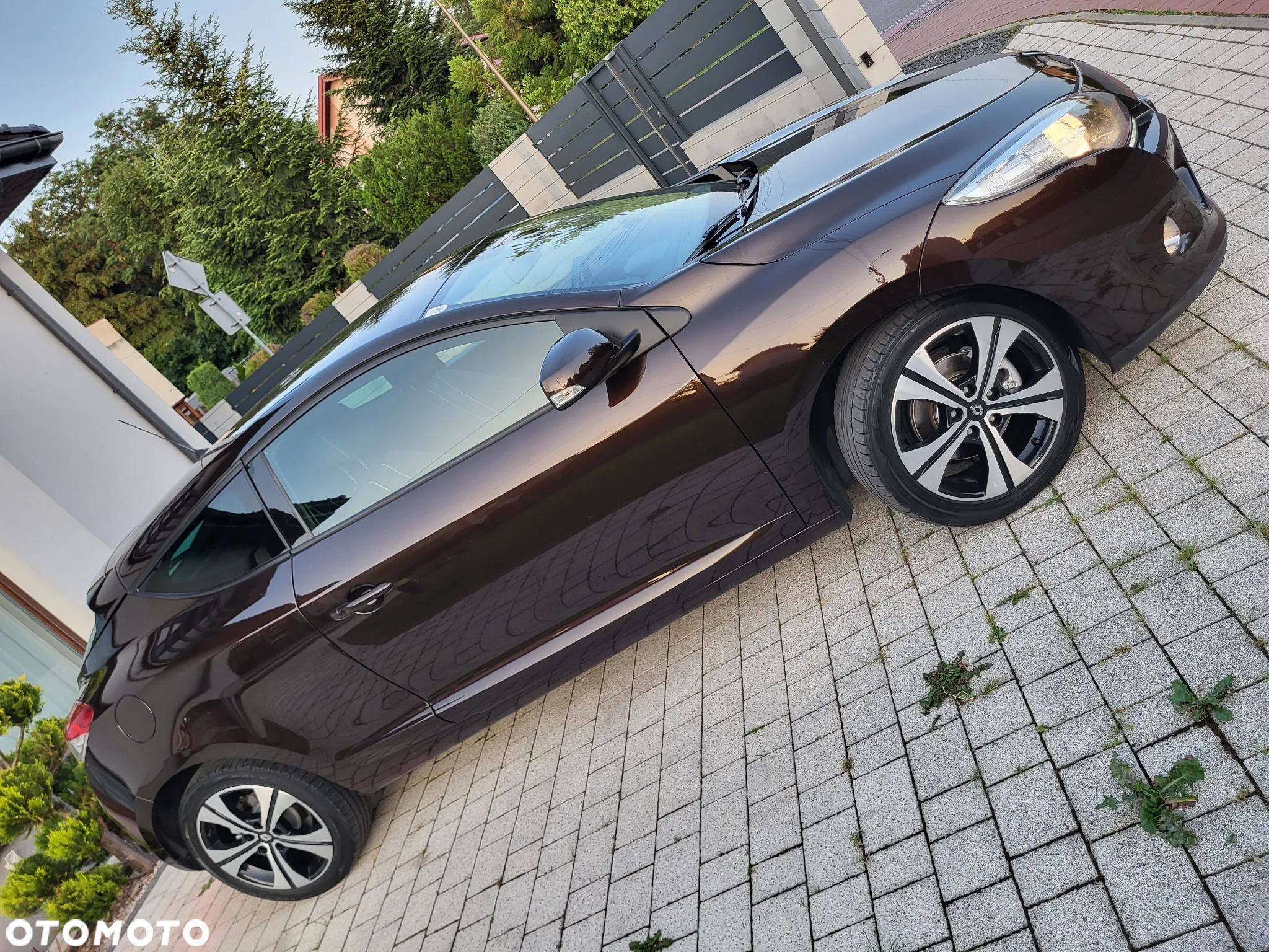 Renault Megane Grandtour ENERGY TCe 115 Start & Stop Bose Edition - 29