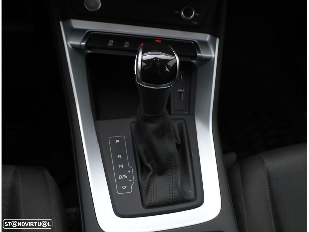 Audi Q3 35 TDI Advanced S tronic - 36