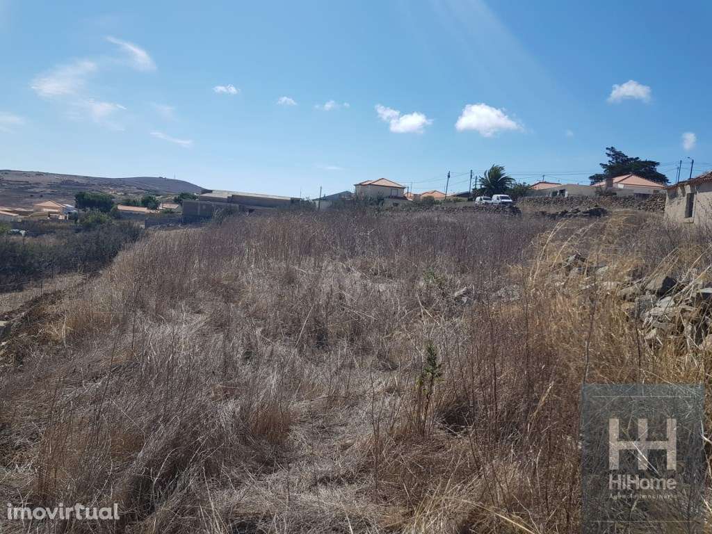 Terreno com ruína no Sitio da Camacha, na Ilha do Porto Santo - Grande imagem: 3/27
