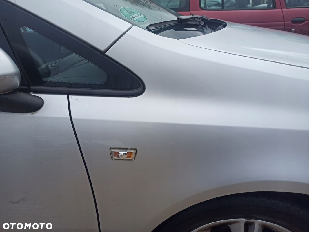 Błotnik prawy przód OPEL CORSA D Z157 06-11 - 2
