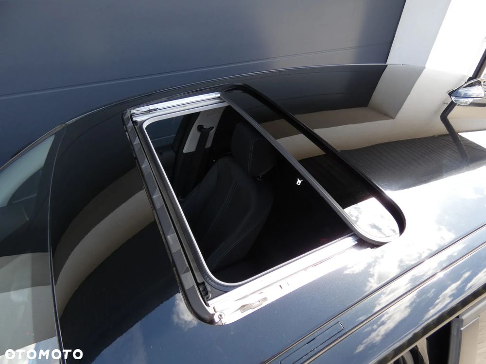 BMW Seria 1 118d Edition Metropolitan - 30