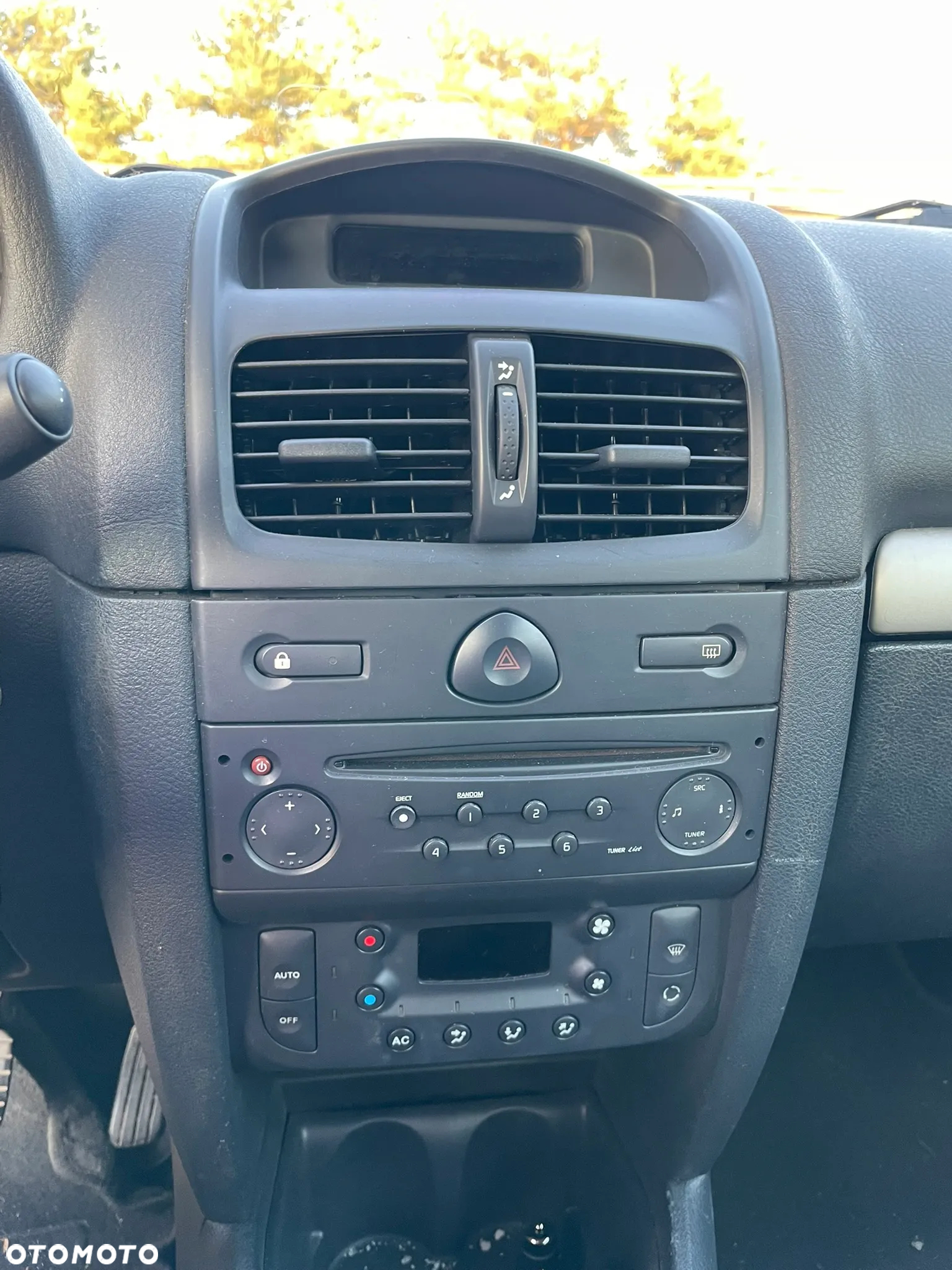 Renault Clio - 12