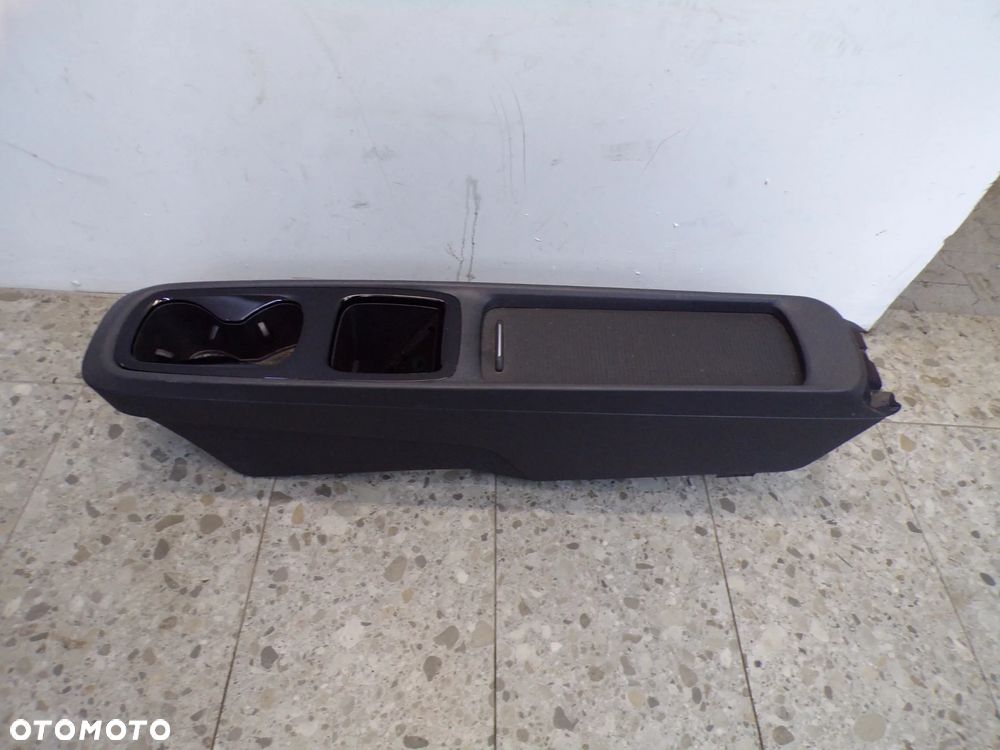 TUNEL ŚRODKOWY VOLKSWAGEN ID3 - 3