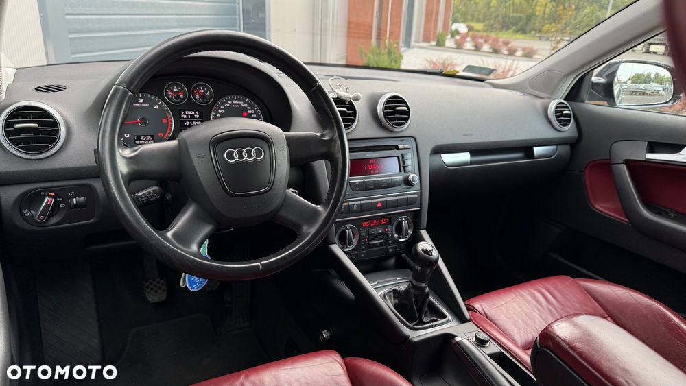 Audi A3 Sportback 1.6 TDI DPF Ambition - 13
