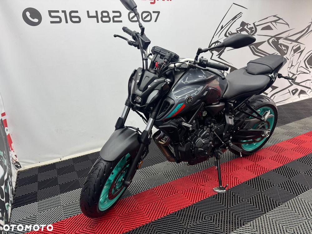 Yamaha MT - 7