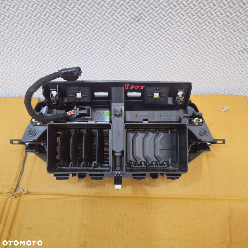 peugeot 208 ii panel sterowanie przyciski klimatyzacji - 3