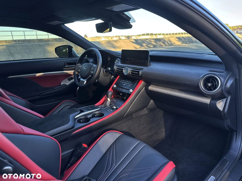 Lexus RC F Ultimate Edition - 32