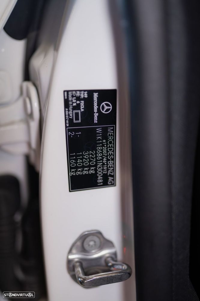 Mercedes-Benz CLA 250 e Shooting Brake AMG Line - 32