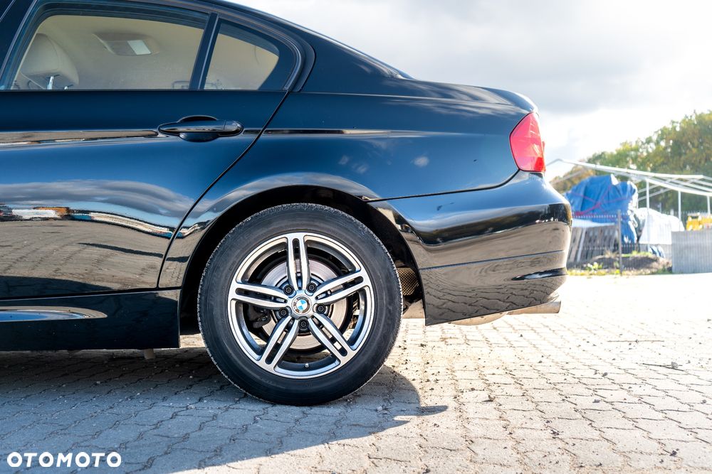 BMW Seria 3 316i - 8