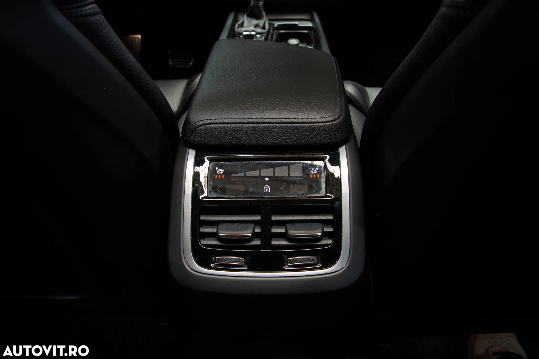 Volvo XC 60 T6 AWD Geartronic Inscription - 32