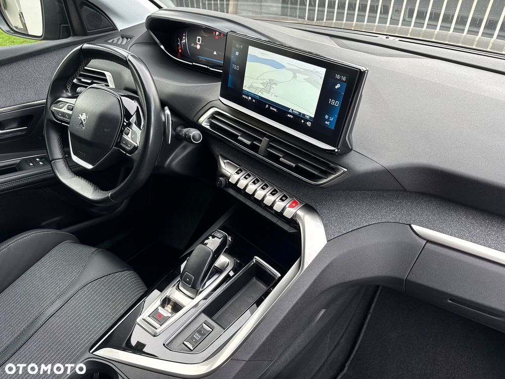 Peugeot 3008 1.5 BlueHDi Allure Pack S&S EAT8 - 24