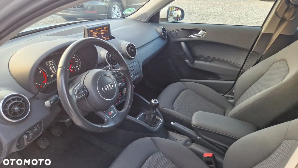 Audi A1 Sportback 1.2 TFSI S line edition - 7