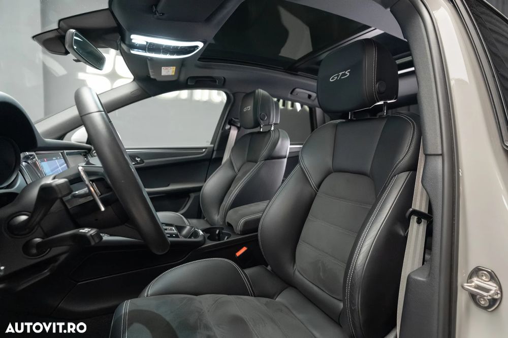 Porsche Macan GTS PDK - 22