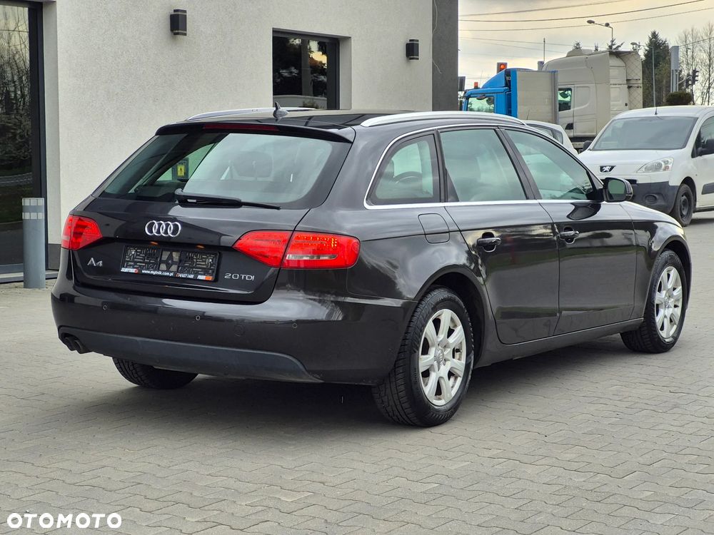 Audi A4 Avant - 4