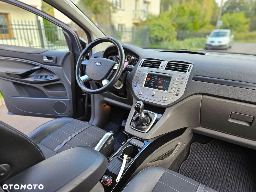 Ford Kuga 2.0 TDCi 4WD Titanium - 17