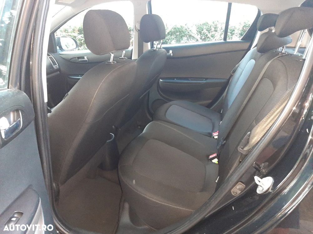 Hyundai i20 1.1 CRDi Passion - 14