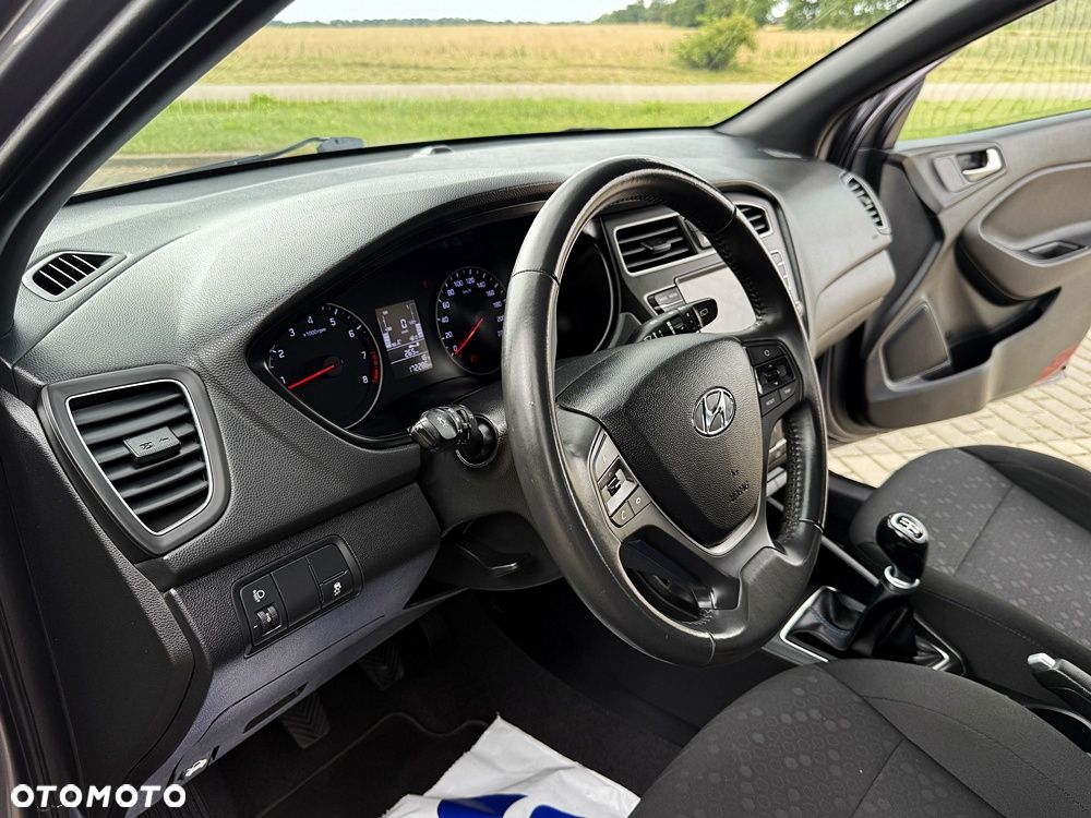 Hyundai i20 1.25 Comfort - 28