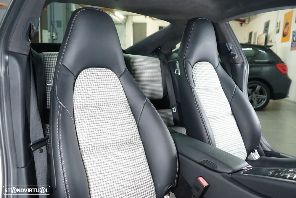 Porsche 911 (991) - 35
