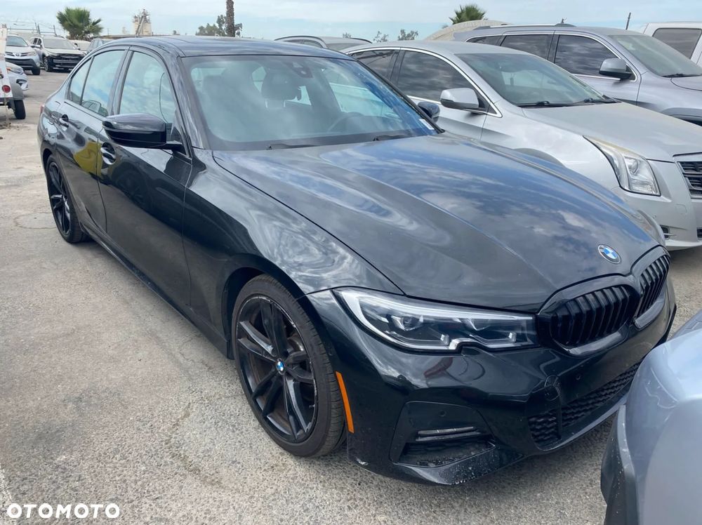 BMW Seria 3 330i M Sport - 1