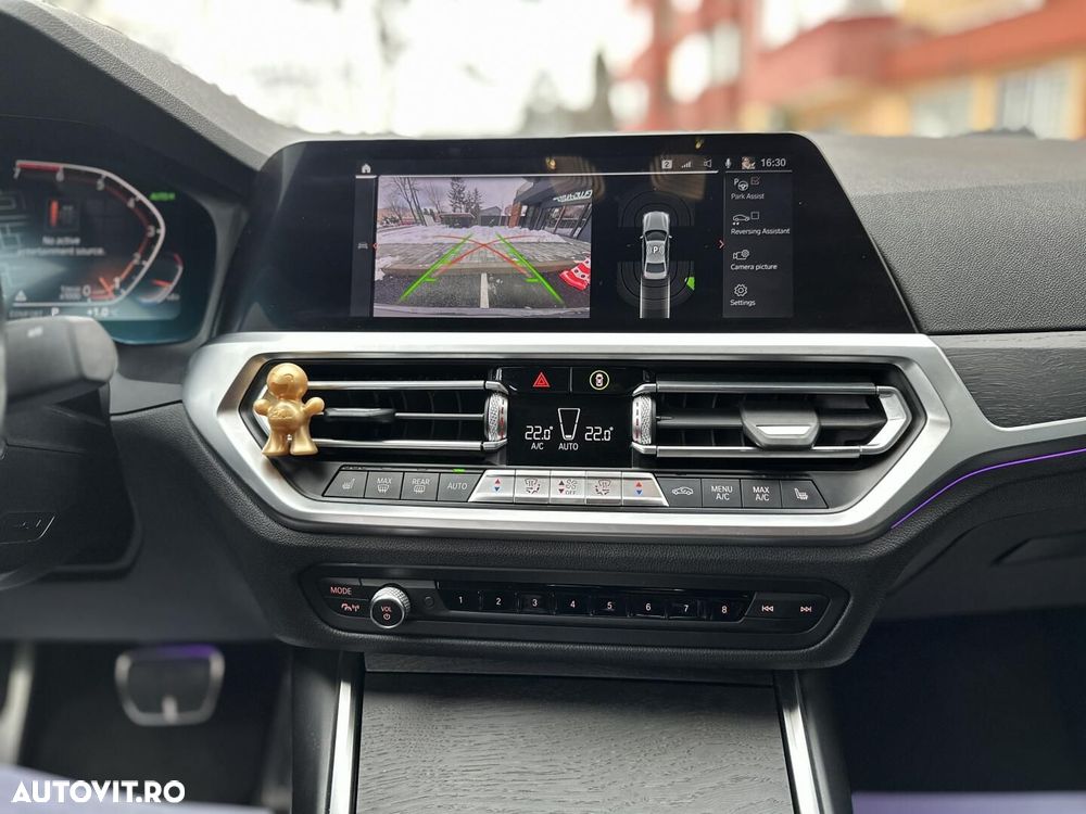 BMW Seria 3 320i xDrive Aut. Edition M Sport Shadow - 21