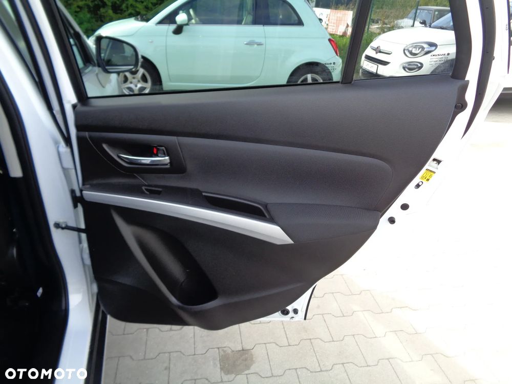 Suzuki S-Cross 1.4 BoosterJet Hybrid Comfort - 17