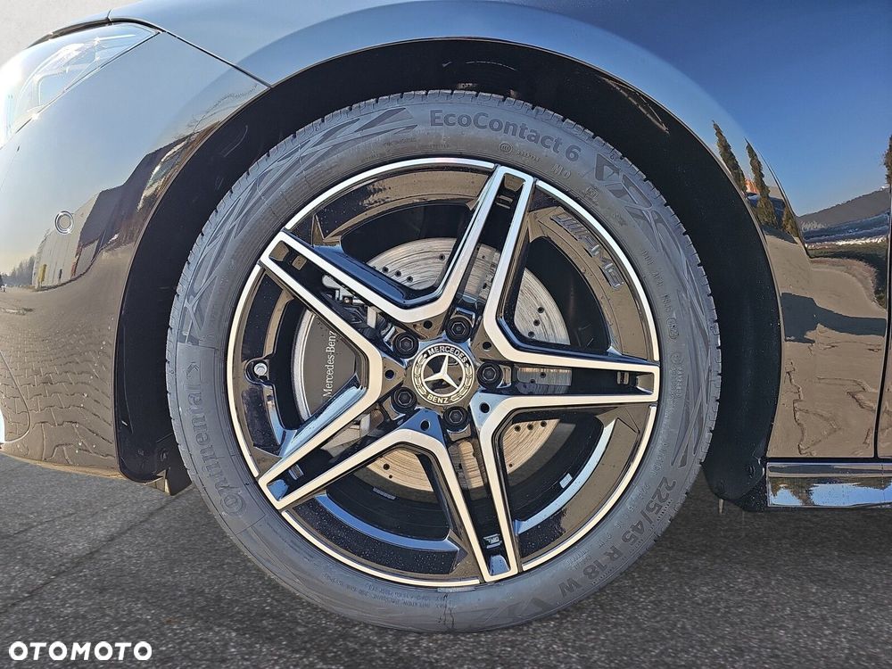 Mercedes-Benz CLA - 9