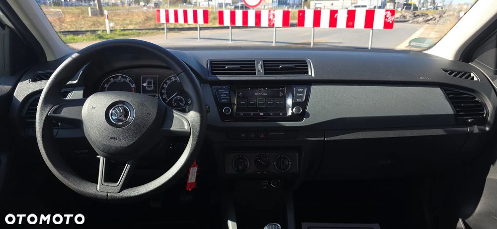 Skoda Fabia 1.0 MPI Active - 19