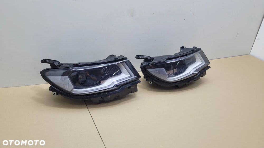 JEEP COMPASS II 2 17- LAMPA REFLEKTOR PRAWA PRZÓD BI XENON EU P55112716AG D5S 12V 25W DC - 3