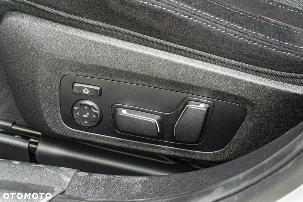 BMW Seria 3 - 17