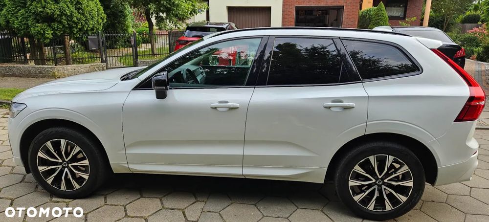 Volvo XC 60 B4 D AWD Plus Dark - 5