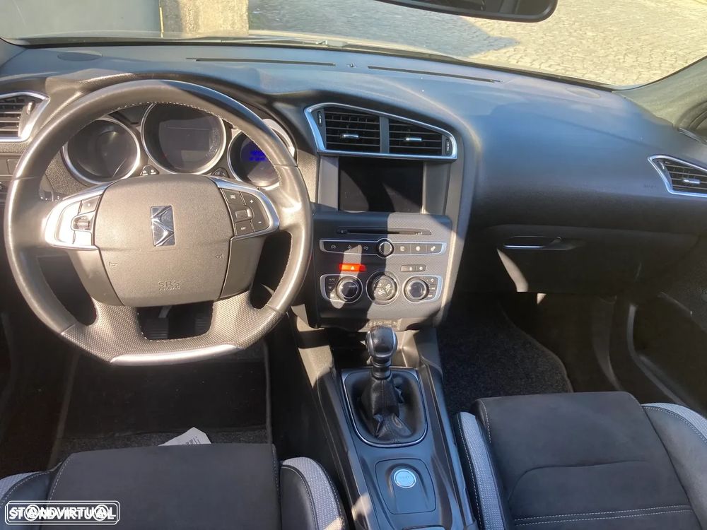 DS DS4 PureTech 130 Stop&Start SoChic - 9