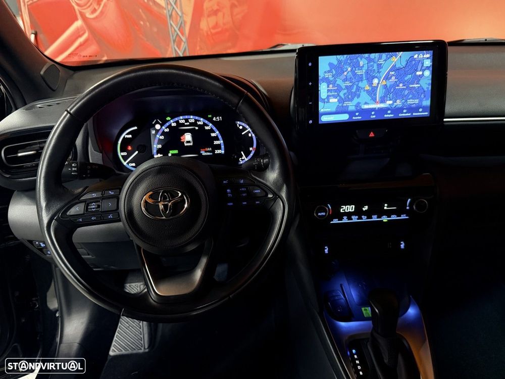 Toyota Yaris Cross 1.5 HDF Premier Edition - 9