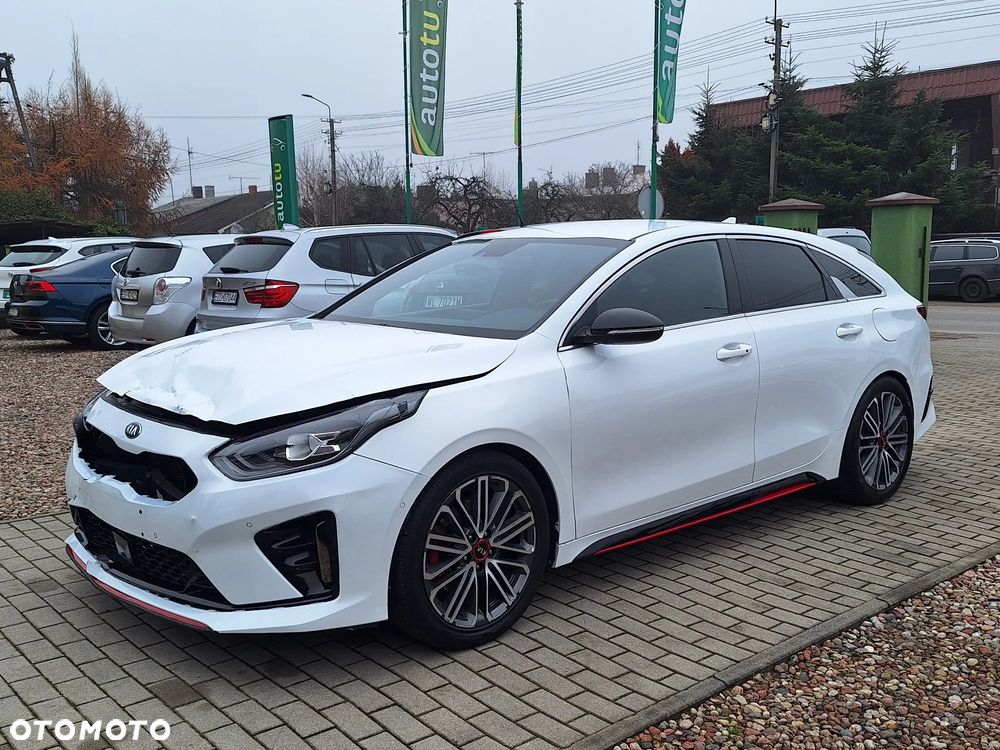 Kia ProCeed 1.6 T-GDI GT DCT - 9