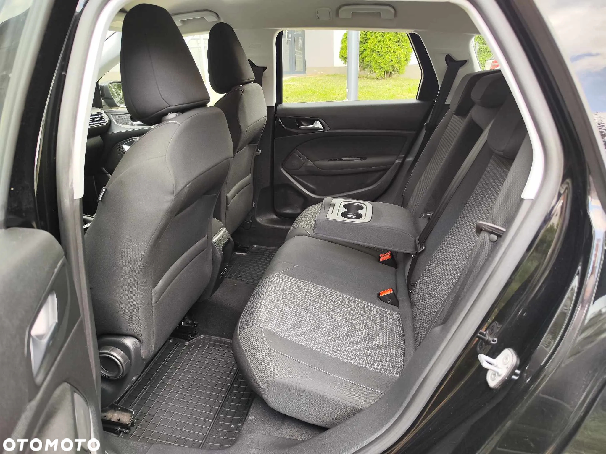 Peugeot 308 1.5 BlueHDi Allure Pack S&S - 31