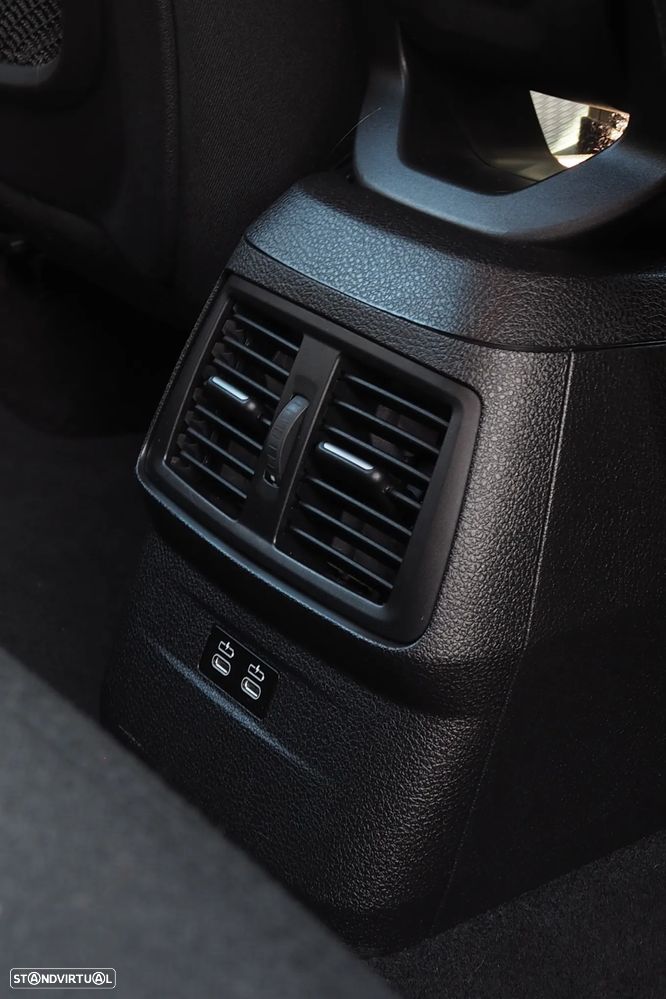 BMW 225xe Active Tourer iPerformance - 27