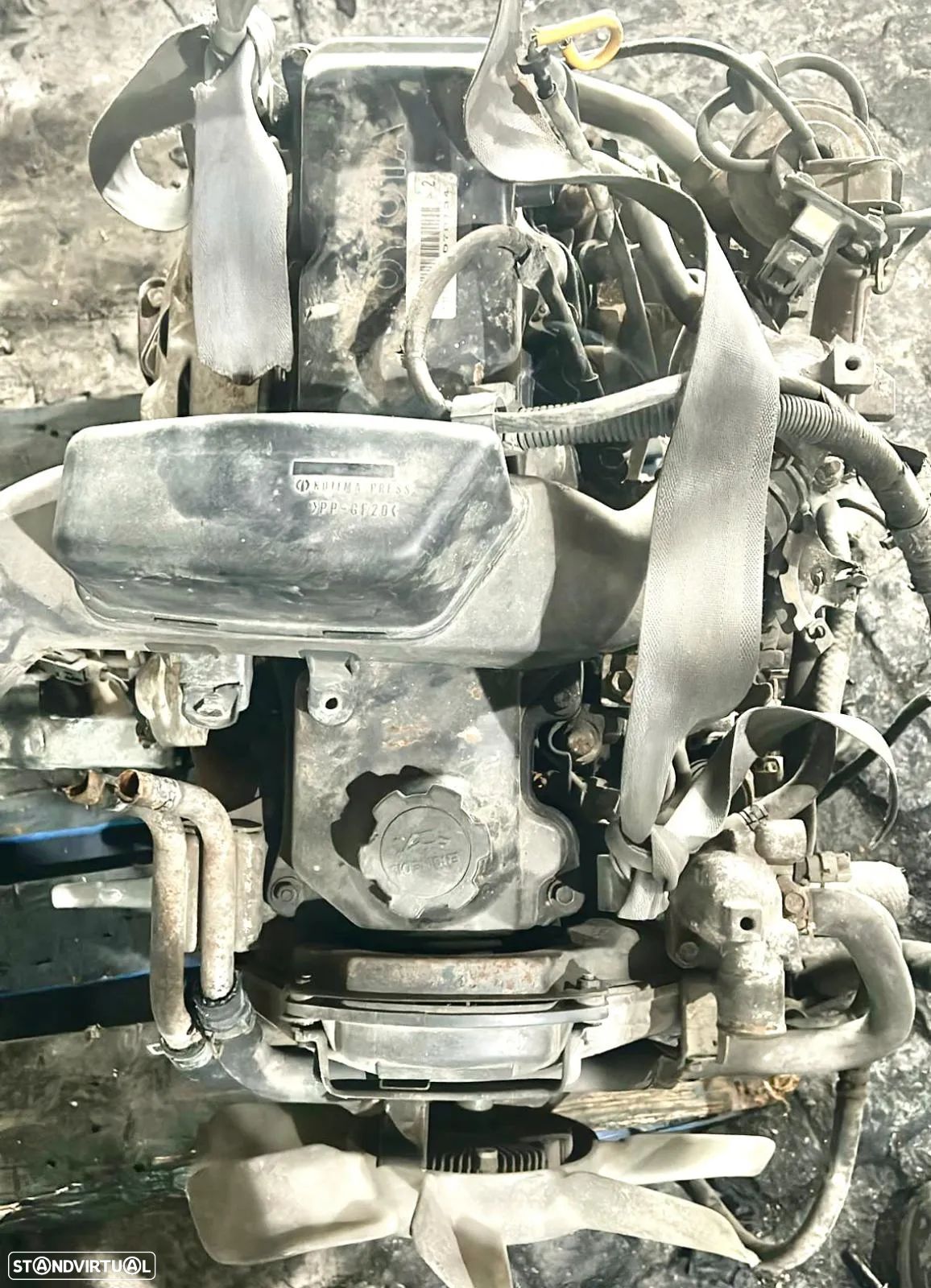Motor 2L Toyota 2400 Diesel - 1