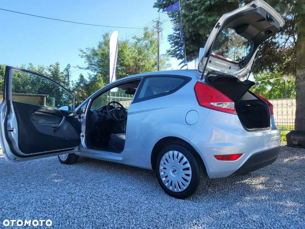 Ford Fiesta - 11
