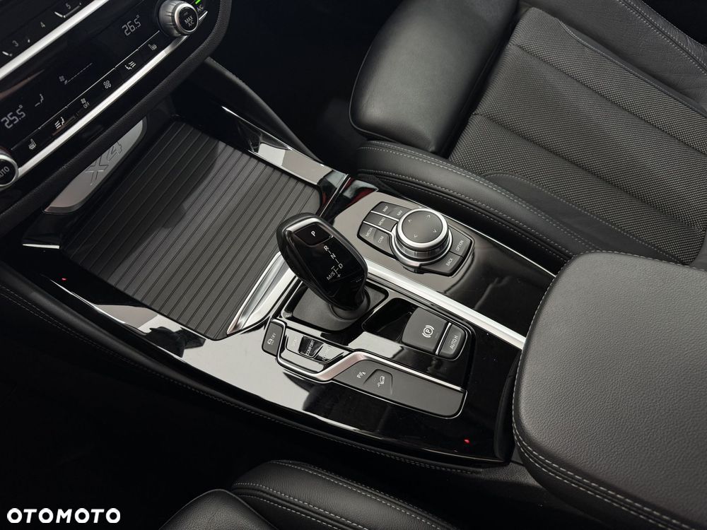 BMW X4 - 27