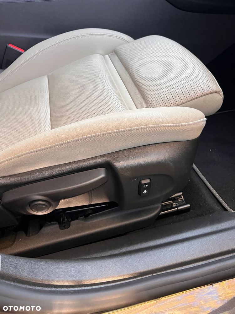 Opel Insignia - 22
