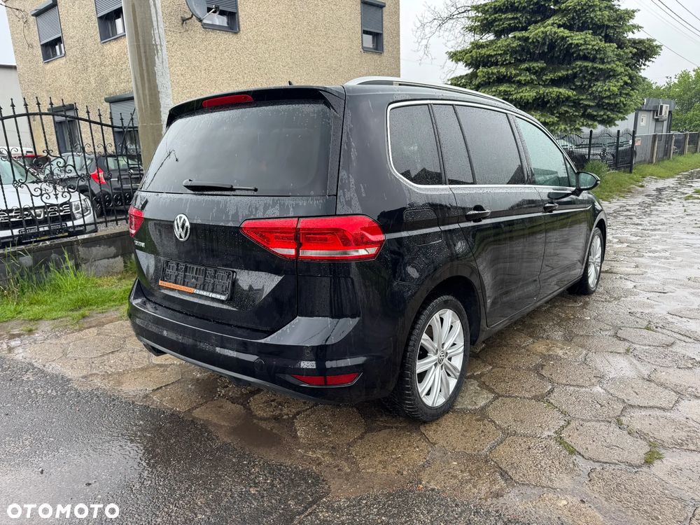 Volkswagen Touran 2.0 TDI BMT Highline DSG - 9