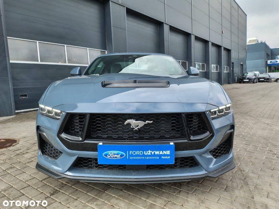 Ford Mustang - 6