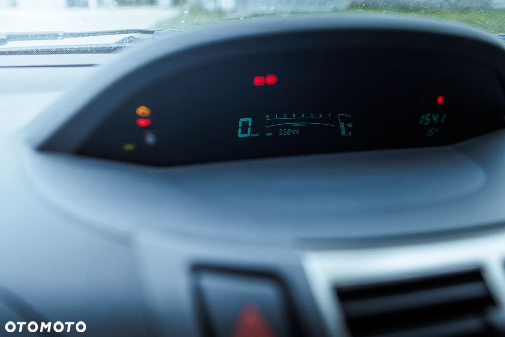 Toyota Yaris 1.0 Entry EU5 - 10