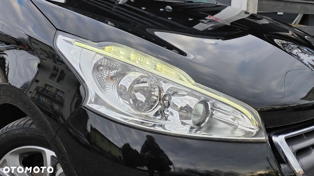 Peugeot 208 1.6 VTi Allure - 20
