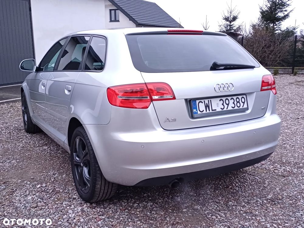 Audi A3 Sportback 1.6 Attraction - 2