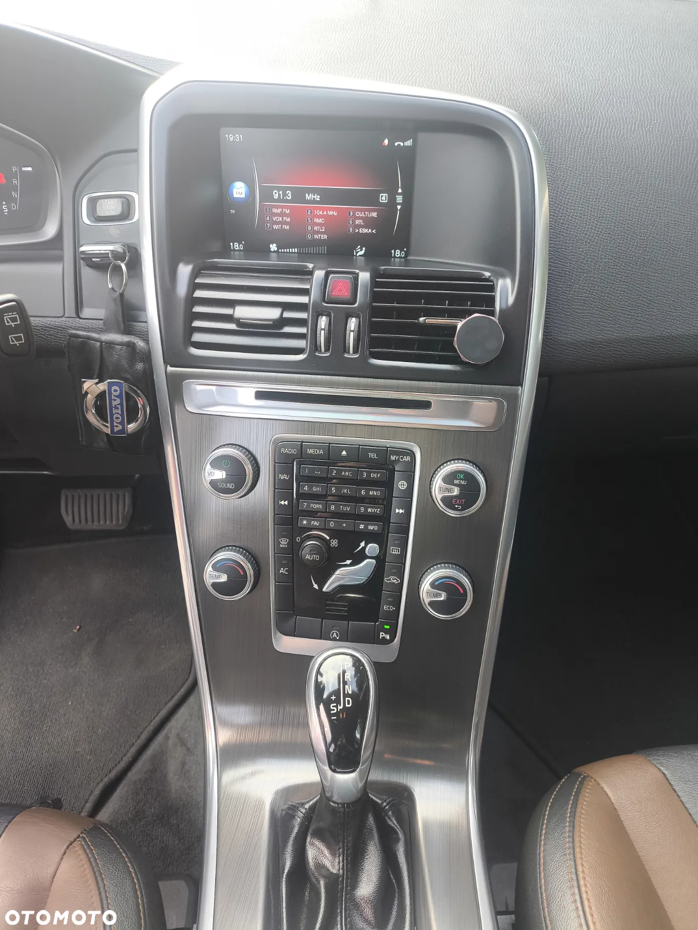 Volvo XC 60 D4 Drive-E Momentum - 8