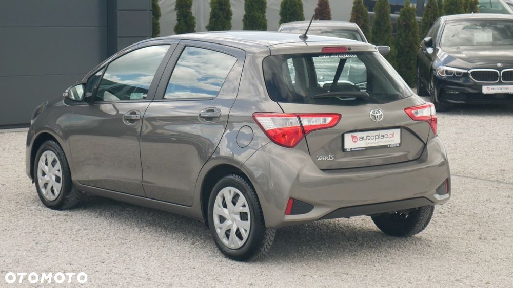 Toyota Yaris - 7
