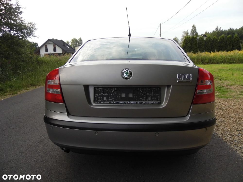 Skoda Octavia 1.6 Team Edition - 18