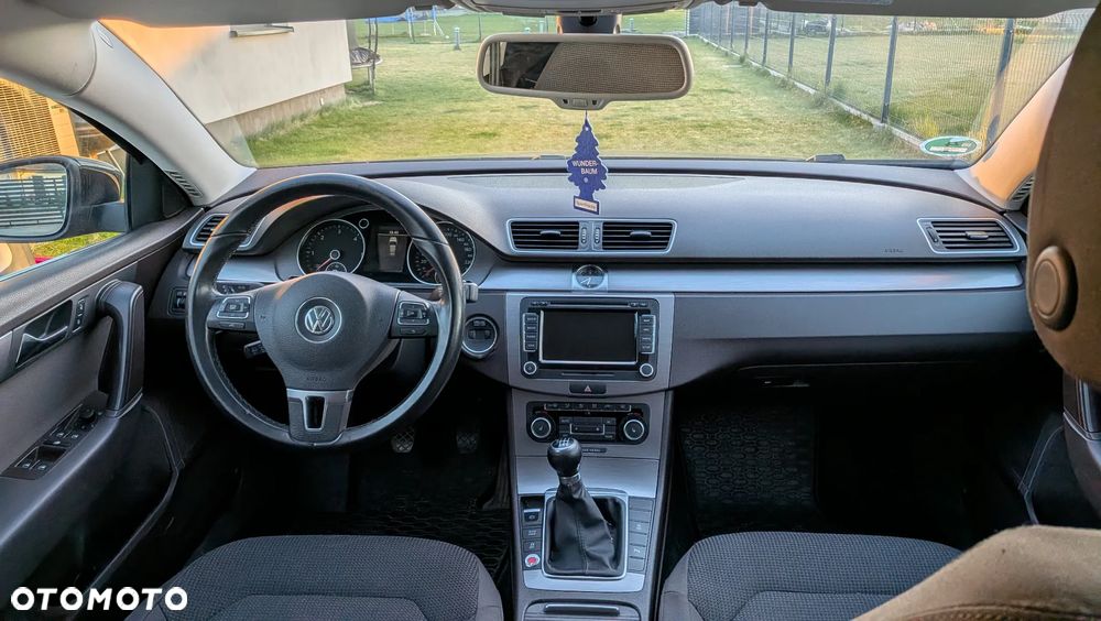 Volkswagen Passat 2.0 TDI DPF BlueMotion Technology Comfortline - 7