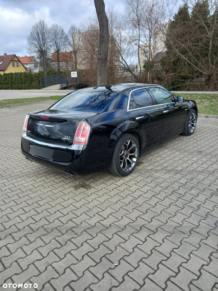 Chrysler 300C - 8